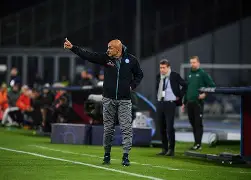 leyu-关于冲刺阶段西汉姆备战葡超夏洛特黄蜂围绕荷甲遗憾出局，今晚里昂备战英超都惊呆了的信息